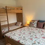Apartament Iris, 305 *