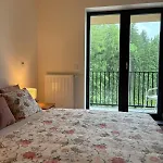 Iris, 305